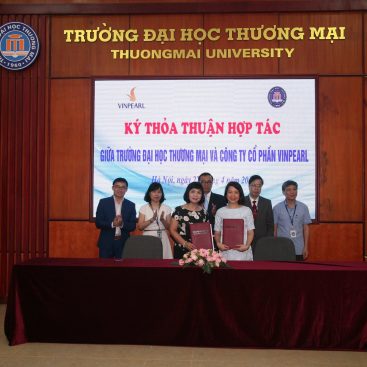 Lễ ký thỏa thuận hợp tác giữa CTCP Vinpearl và Trường Đại học Thương mại