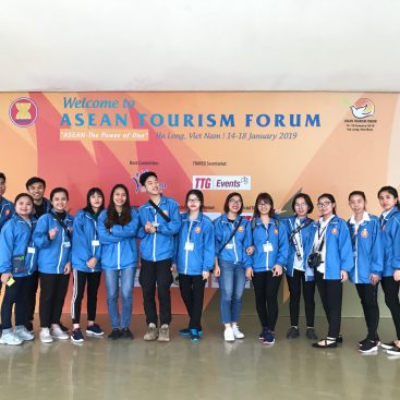 Sinh viên khoa Khách sạn - Du lịch tham gia diễn đàn ATF2019 tại Hạ Long