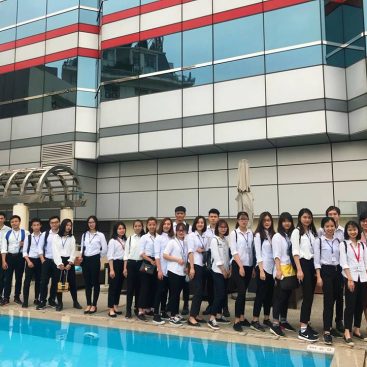 Sinh viên khoa KSDL thăm quan Khách sạn Meliá Hà Nội